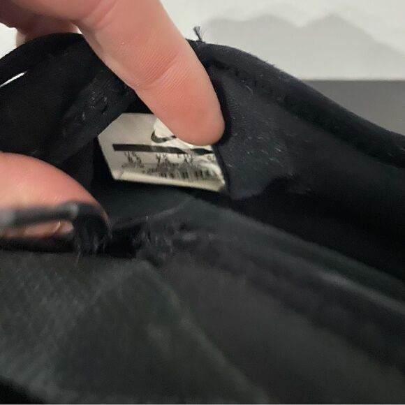 Nike Black Tanjun Running Shoe Women's Size 8.5 - Picture 5 of 6